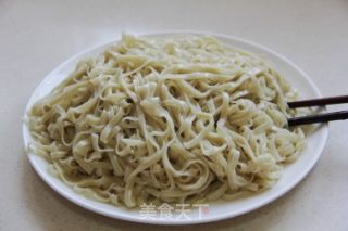 Hot Noodles with Sesame Paste recipe