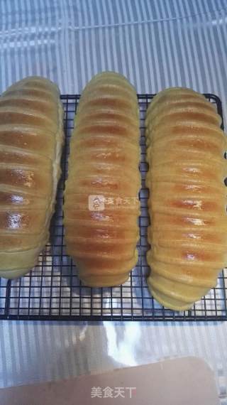#aca烤明星大赛#milk Fragrant Caterpillar Soft Bread recipe