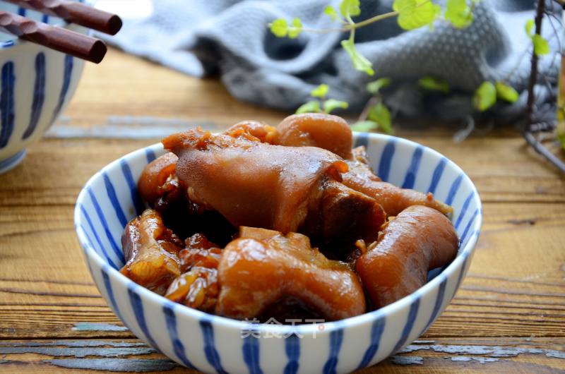 Pork Claws with Spiced Sauce recipe