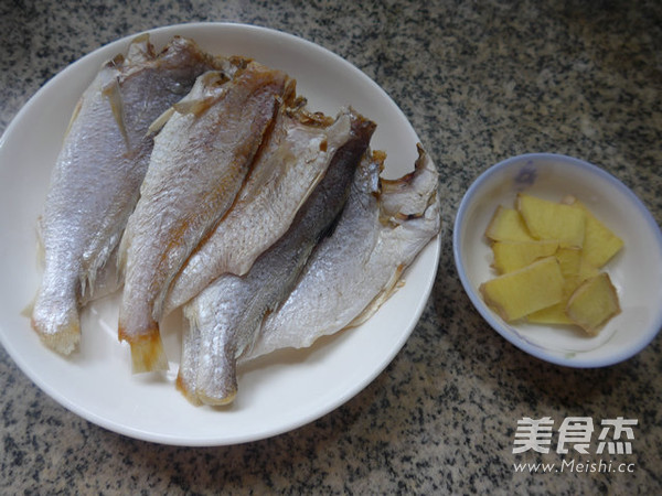 Steamed Yellow Croaker recipe