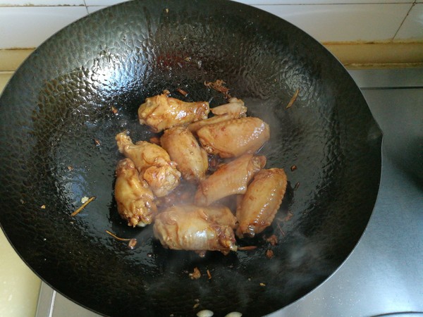 Beer Stewed Chicken Wings recipe