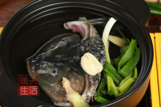 Cabbage Tofu Fish Head Soup recipe