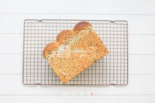 #aca烤明星大赛#black Sesame Toast (medium Species) recipe