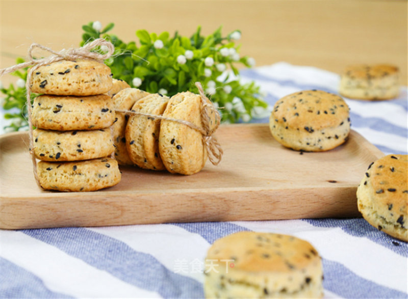 How to Make Salty Black Sesame Muffins recipe