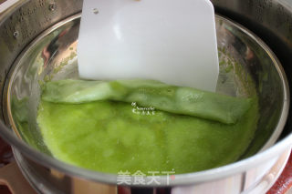 Cantonese Breakfast, Spinach Rice Rolls recipe