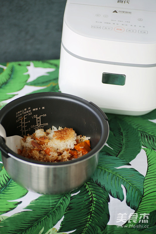 Bacon and Pumpkin Braised Rice (claypot Rice Cooker Version) recipe