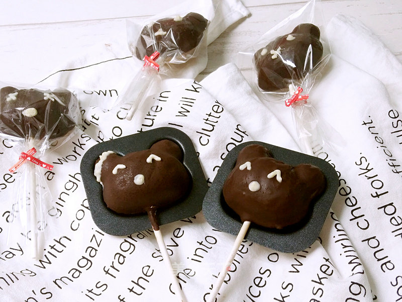 #柏翠大赛# Little Bear Lollipop Cake recipe