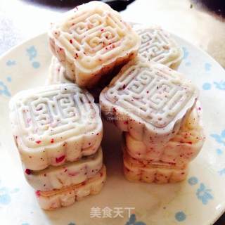 Simple and Easy to Make Snowy Mooncakes recipe