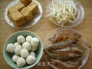 Hand-rolled Noodles with Shrimp and Fish Balls recipe