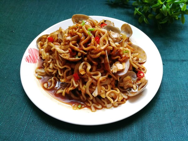 Fried Seafood Noodles#中卓炸酱面# recipe