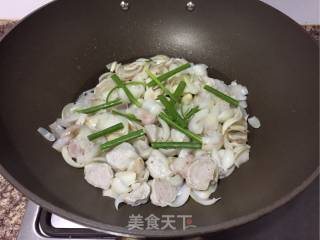 Fried Fish Balls with Lily recipe