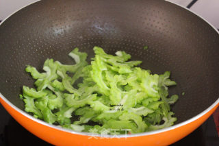 Stir-fried Bitter Gourd with Bacon recipe