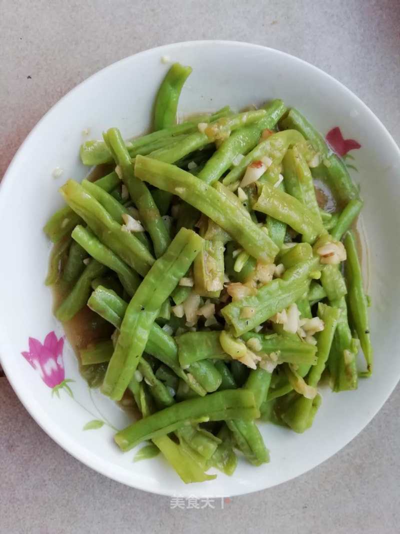 Stir-fried Beans with Garlic recipe
