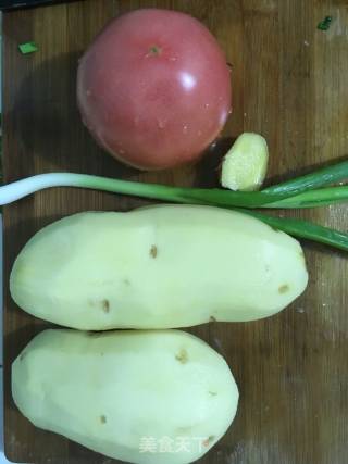 Stir-fried Potatoes with Tomatoes recipe