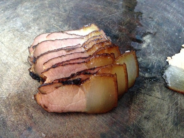 Stir-fried Bacon with Spring Bamboo Shoots and Garlic Moss recipe