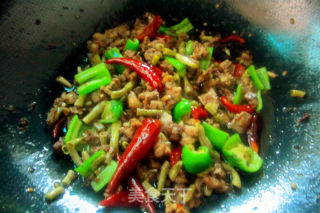 Fried Duck with Salted Beans recipe