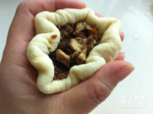 Stewed Pork Pancake with Bamboo Shoots and Dried Vegetables recipe