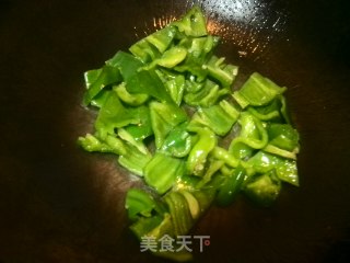 Scrambled Eggs with Green Peppers recipe