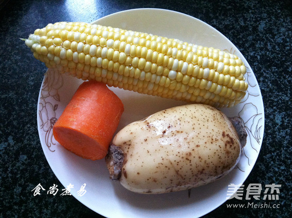 Corn Lotus Root Tube Bone Soup recipe