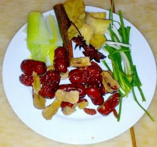 Lotus Root Peanut Pig & Chicken Feet Soup--replenish Collagen recipe