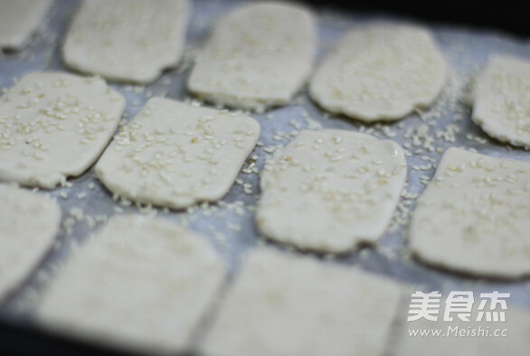 Sesame Biscuits recipe