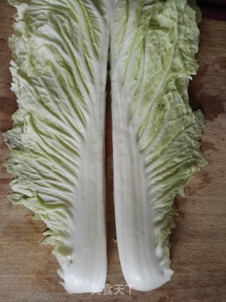 Stir-fried Pork Belly with Cabbage and Black Fungus recipe