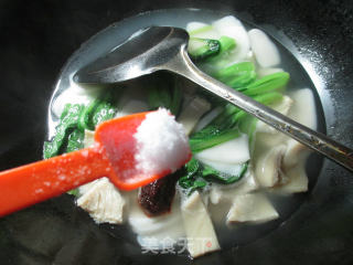 Tripe and Small Green Cabbage Rice Cake Soup recipe