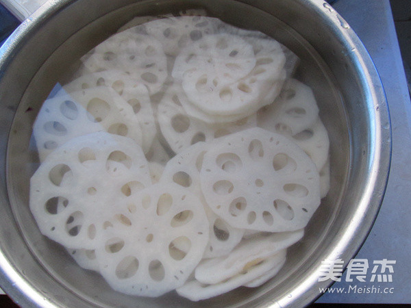 Rouge Lemon Lotus Root recipe