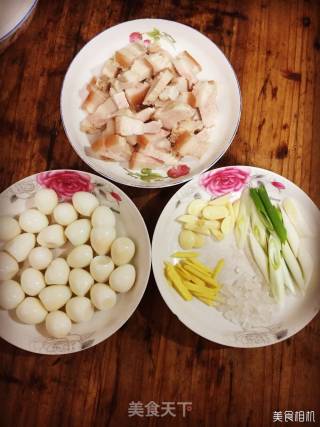 Braised Pork with Quail Eggs recipe