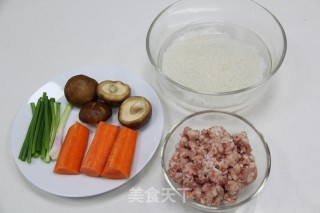 Soft and Glutinous on The Outside-steamed Meatballs with Glutinous Rice recipe