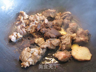 Braised Beef Brisket and Carrots in Red Curry recipe