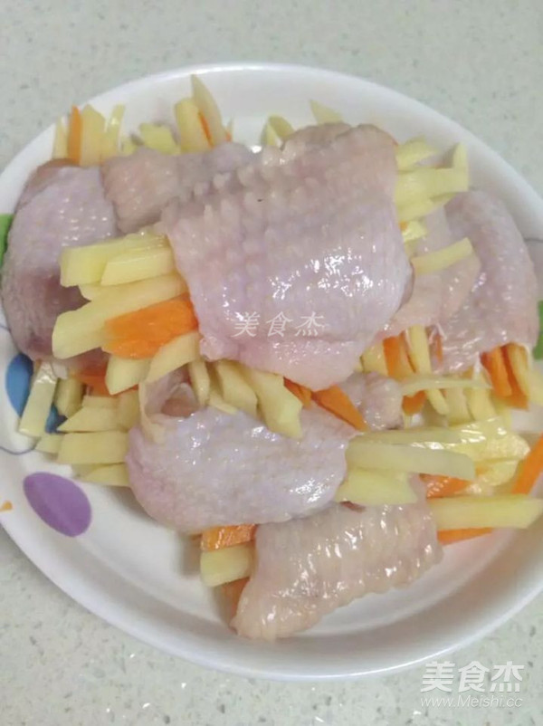 Stuffed Chicken Wings with Seasonal Vegetables recipe