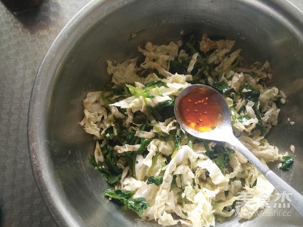 Chilled Celery and Cabbage Leaves recipe