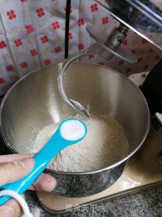 Hand-made Noodles with Fried Noodles recipe