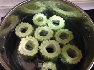 Bitter Gourd Meat Stuffing recipe