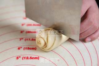 Romance and Delicious Rose Flower Bread recipe