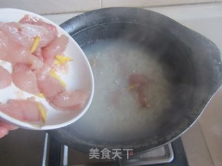 Healthy Porridge with Raw Red Blessed Fish Slices recipe