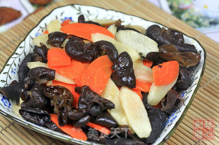 Fried Fungus with Yam and Iron Rod recipe