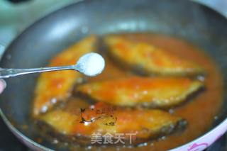 Halibut in Tomato Sauce recipe