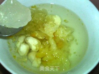 [guangdong] Horseshoe Loquat White Fungus Soup recipe