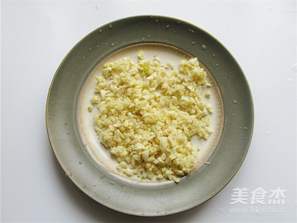 Flowered Garlic Vermicelli with Open Back Shrimp recipe