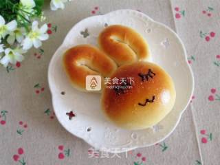 #aca烤明星大赛#bunny Yogurt and Strawberry Jam Bread recipe