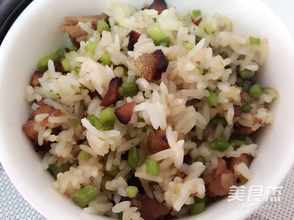 Fried Rice with Garlic Bacon recipe