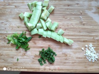 Cucumber with Moist Powder Skin Peanuts recipe
