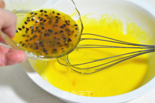 Mastering The Method Can Change All Kinds of Tricks----passion Fruit Chiffon recipe