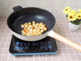 Quail Eggs in Tomato Sauce recipe