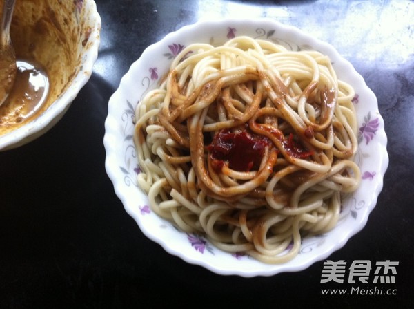 Hot Noodles with Sesame Paste recipe