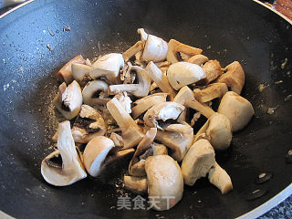 Assorted Seafood Stewed Mushrooms recipe