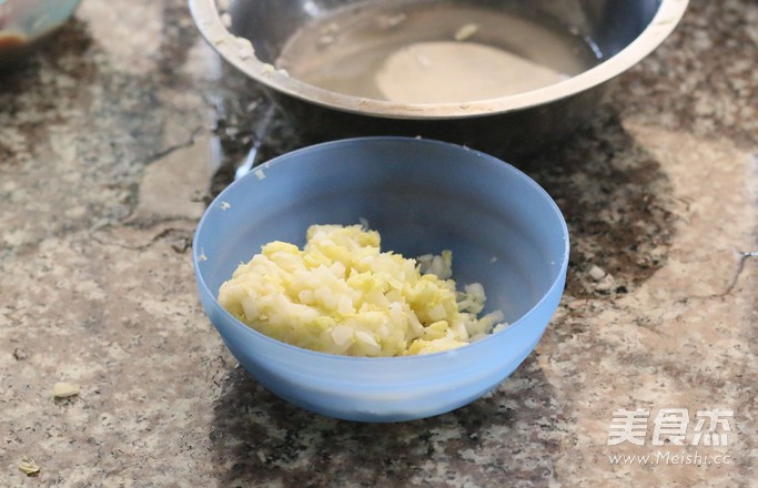 Dumplings Stuffed with Cabbage and Pork recipe