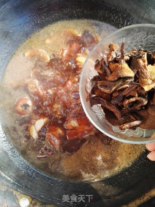 Stewed Pork Ribs with Mushroom Vermicelli recipe